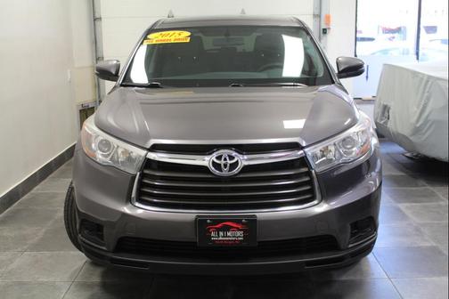 2015 Toyota Highlander LE
