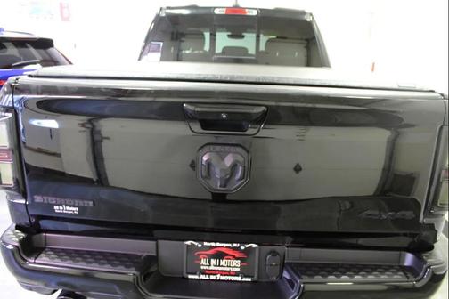 Diamond Black Crystal Pearlcoat 2021 RAM 1500 Big Horn/Lone Star