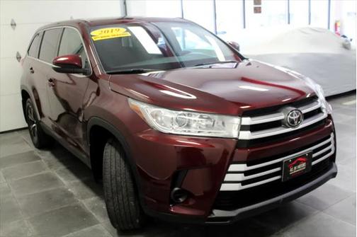 2019 Toyota Highlander LE
