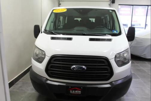 Oxford White 2016 Ford Transit-350 XL