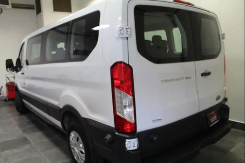 Oxford White 2016 Ford Transit-350 XL