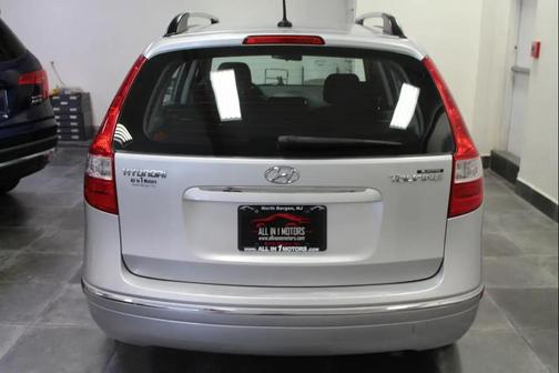 Shimmering Silver 2012 Hyundai Elantra Touring GLS