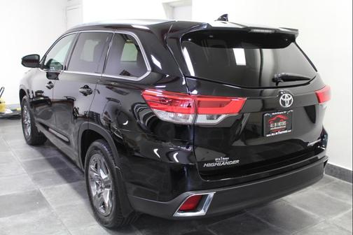 2017 Toyota Highlander Limited Platinum
