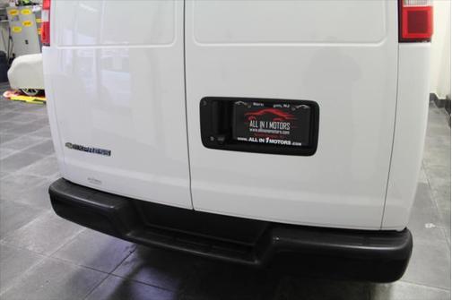 2022 Chevrolet Express 2500 RWD 2500 Regular Wheelbase WT
