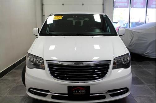 2015 Chrysler Town & Country S
