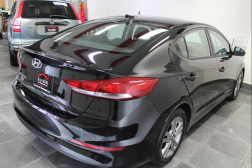 2017 Hyundai ELANTRA Value Edition