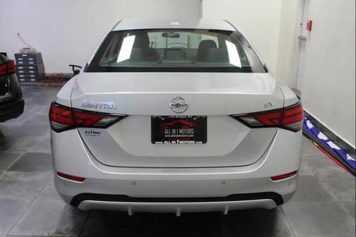 Brilliant Silver Metallic 2023 Nissan Sentra SV