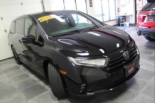 Crystal Black Pearl 2024 Honda Odyssey Sport