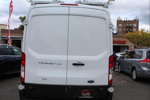 2015 Ford Transit-250 Base
