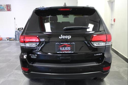 2020 Jeep Grand Cherokee Laredo