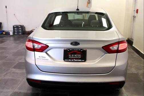 2016 Ford Fusion S