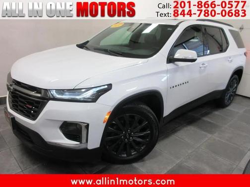 2023 Chevrolet Traverse RS