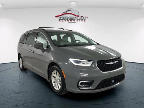 2021 Chrysler Pacifica Touring-L