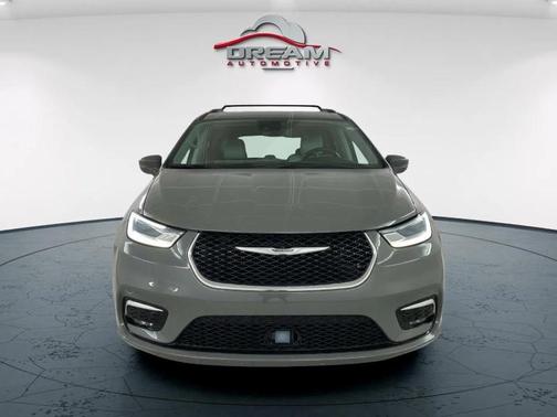 2021 Chrysler Pacifica Touring-L
