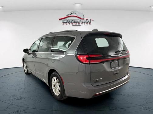 2021 Chrysler Pacifica Touring-L