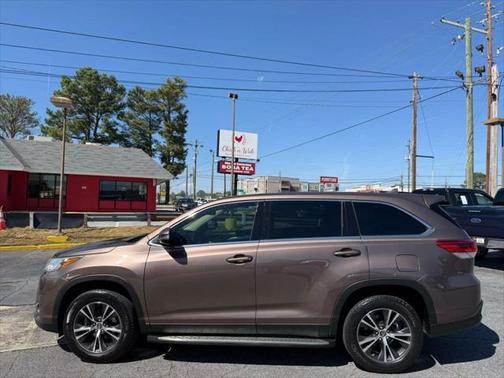 2019 Toyota Highlander LE Plus