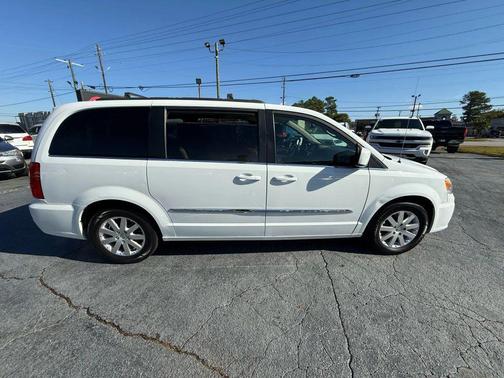 2015 Chrysler Town & Country Touring