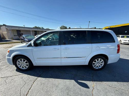 2015 Chrysler Town & Country Touring