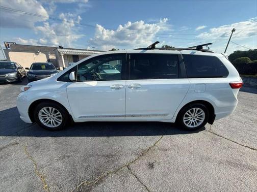 2015 Toyota Sienna XLE Premium