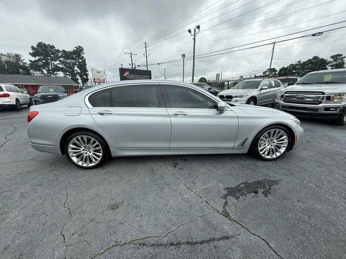 2016 BMW 750 i xDrive