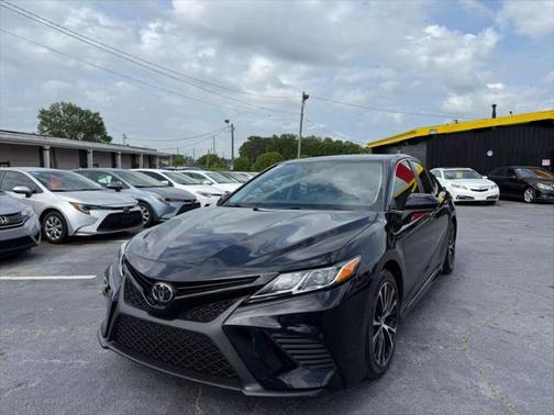 2019 Toyota Camry SE