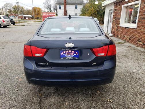 2010 Kia Optima LX