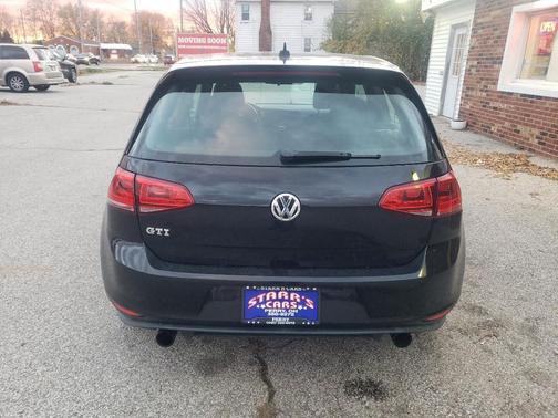 2015 Volkswagen Golf GTI 2.0T SE 2-Door