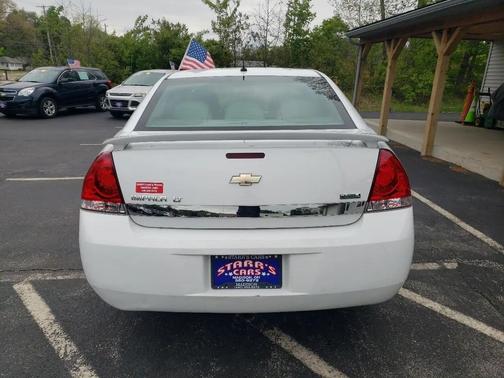 White 2011 Chevrolet Impala LT