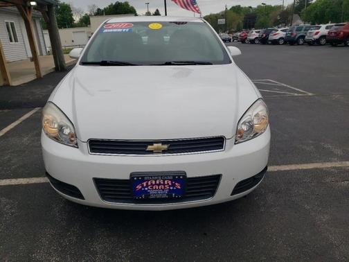 White 2011 Chevrolet Impala LT