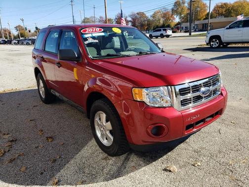 2010 Ford Escape XLS