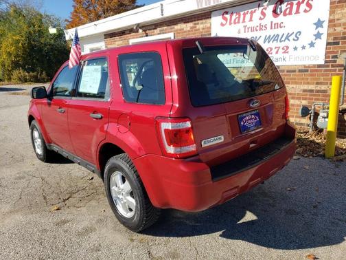 2010 Ford Escape XLS
