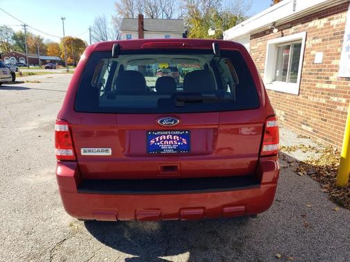 2010 Ford Escape XLS