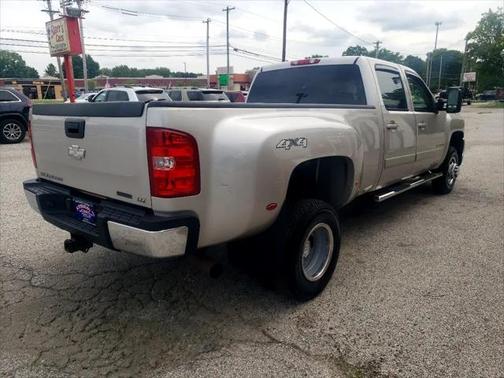 2007 Chevrolet Silverado 3500 LTZ Crew Cab