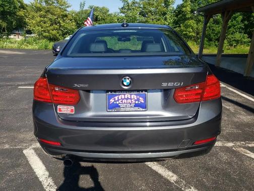 Gray 2013 BMW 320 i