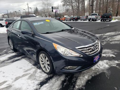 2013 Hyundai SONATA SE