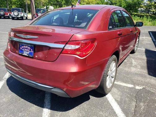 Maroon 2014 Chrysler 200 Touring
