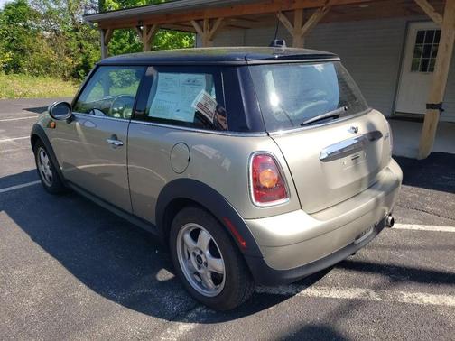 Silver 2009 MINI Cooper Base