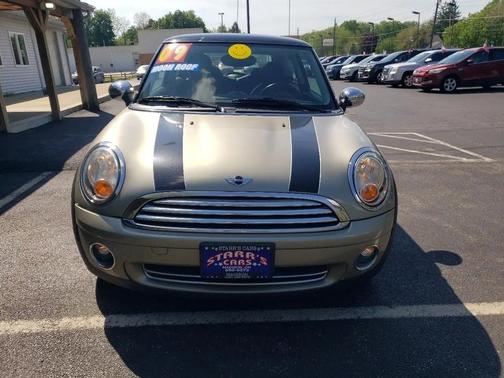 Silver 2009 MINI Cooper Base