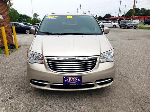 2015 Chrysler Town & Country Touring