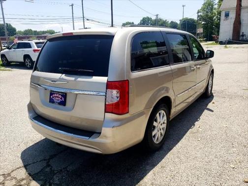 2015 Chrysler Town & Country Touring