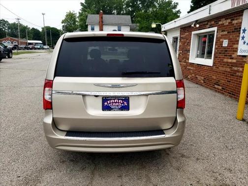 2015 Chrysler Town & Country Touring