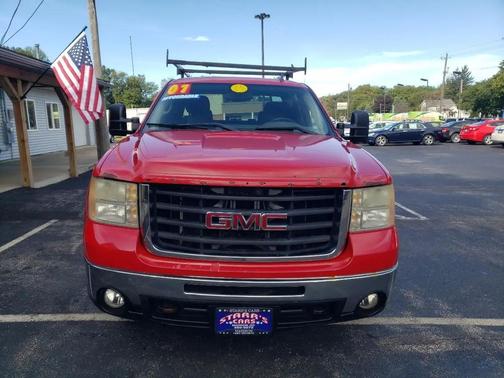 Fire Red 2007 GMC Sierra 2500 Work Truck