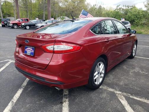 Maroon 2016 Ford Fusion SE