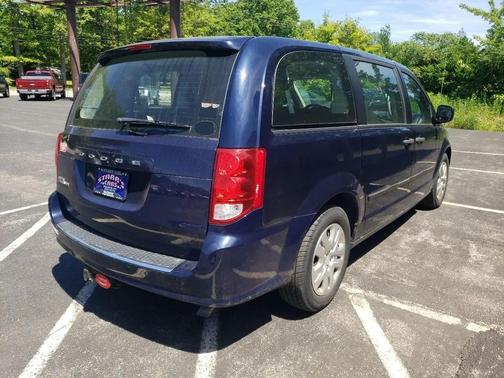 Blue 2016 Dodge Grand Caravan AVP/SE