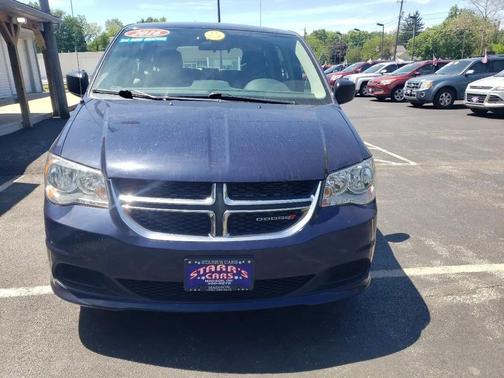 Blue 2016 Dodge Grand Caravan AVP/SE