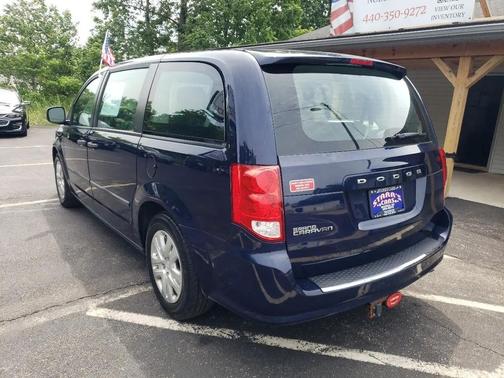 Blue 2016 Dodge Grand Caravan AVP/SE