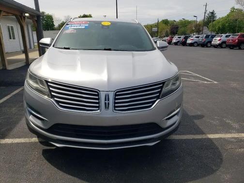 Silver 2015 Lincoln MKC Base