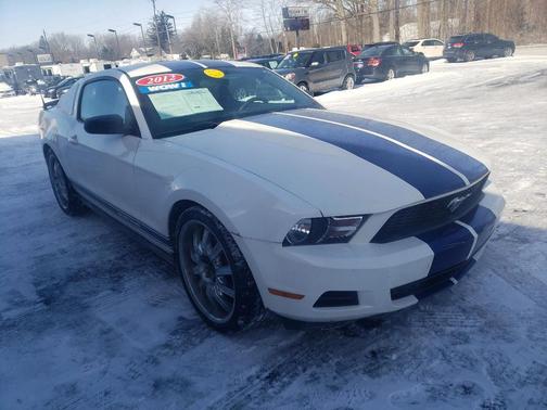 2012 Ford Mustang V6