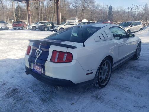 2012 Ford Mustang V6