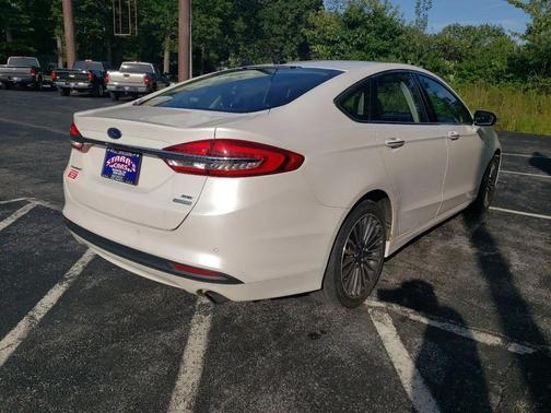 White 2017 Ford Fusion SE